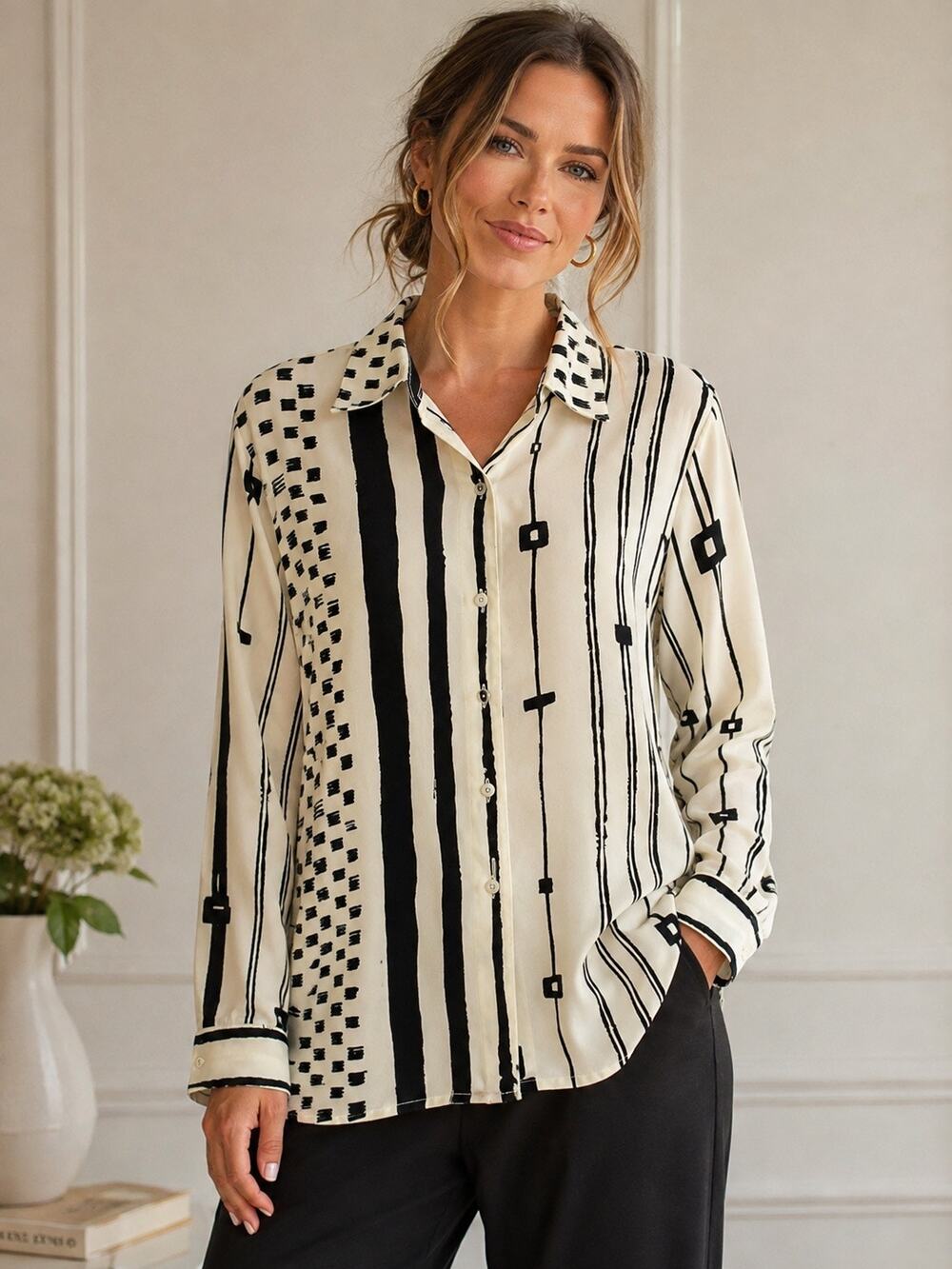 Beverly Rose USA Women’s Large Black Ivory Abstract Geometric Button-Up Blouse